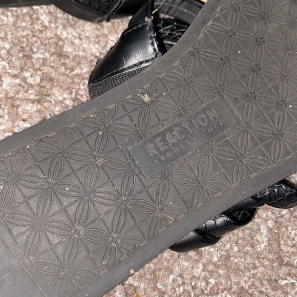 Kenneth Cole Sandal - Picture 4 of 4